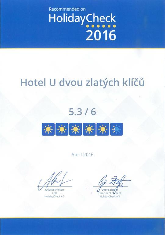 פראג Hotel U Dvou Zlatych Klicu מראה חיצוני תמונה